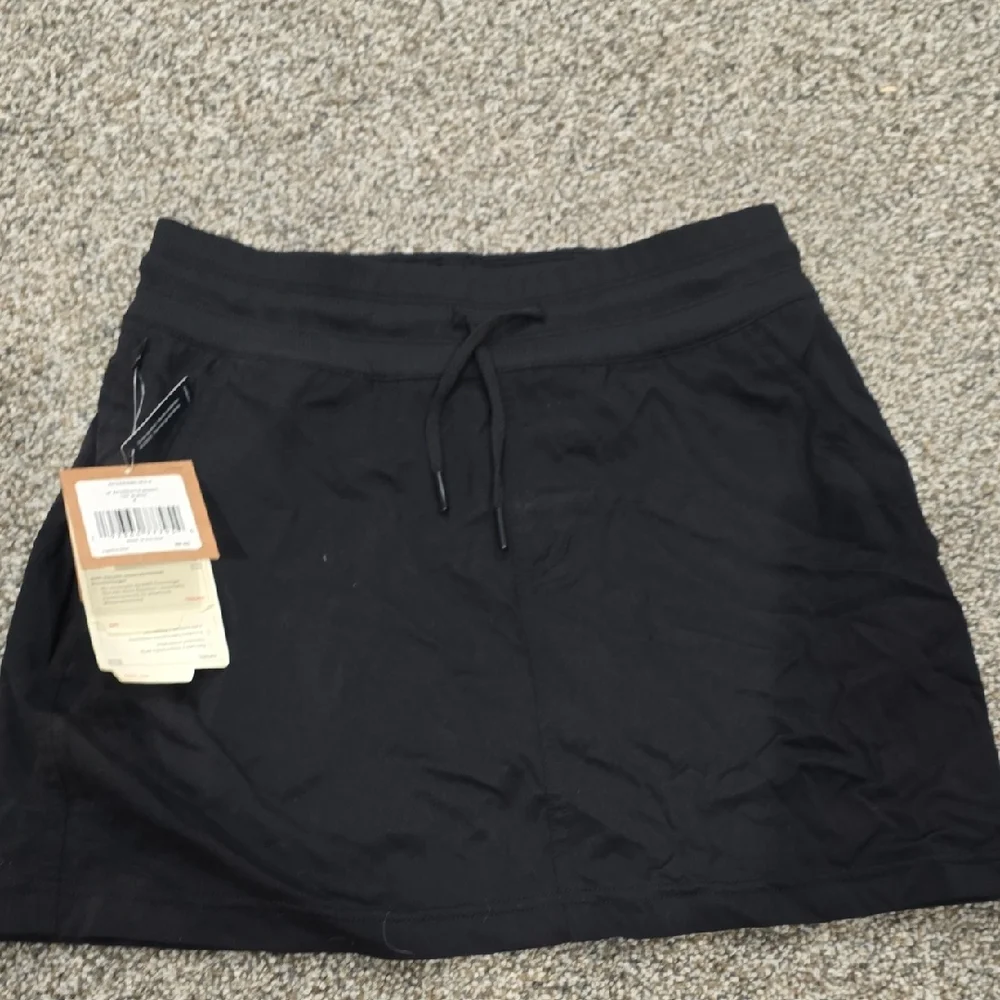 The North Face Black UPF Protection Tag - Picture 4 of 4